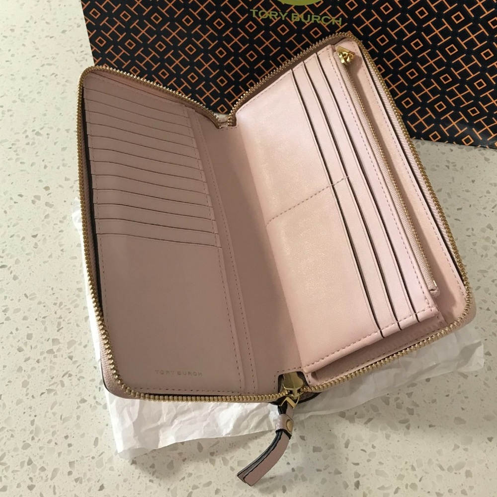 Tory Burch Pink Robinson Long Travel Wallet - Picture 4 of 14